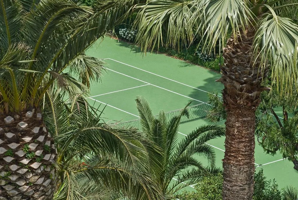 Sports and Entertainment, Grand Hotel Cocumella, Naples