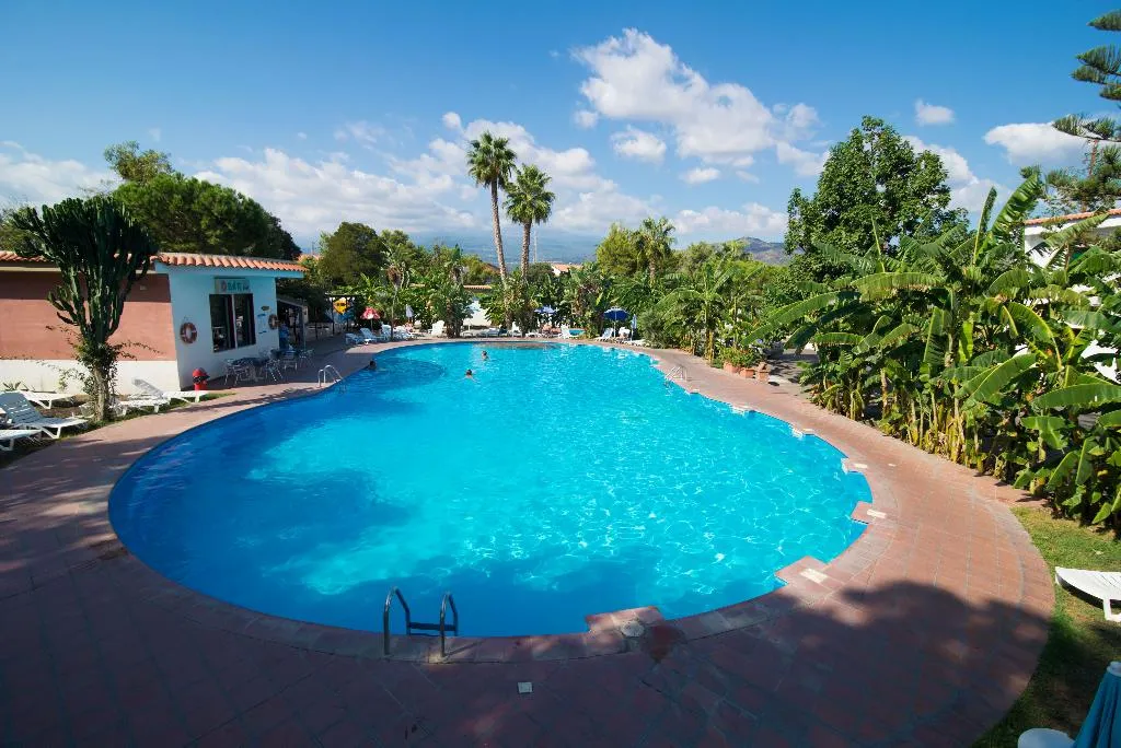 Pool, Villaggio Alkantara, Catania