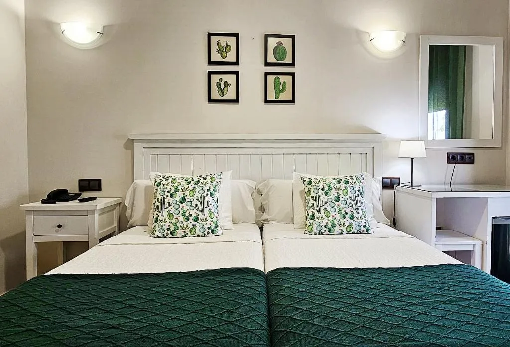 TWIN STANDARD Room, Medina de Toledo, Madrid