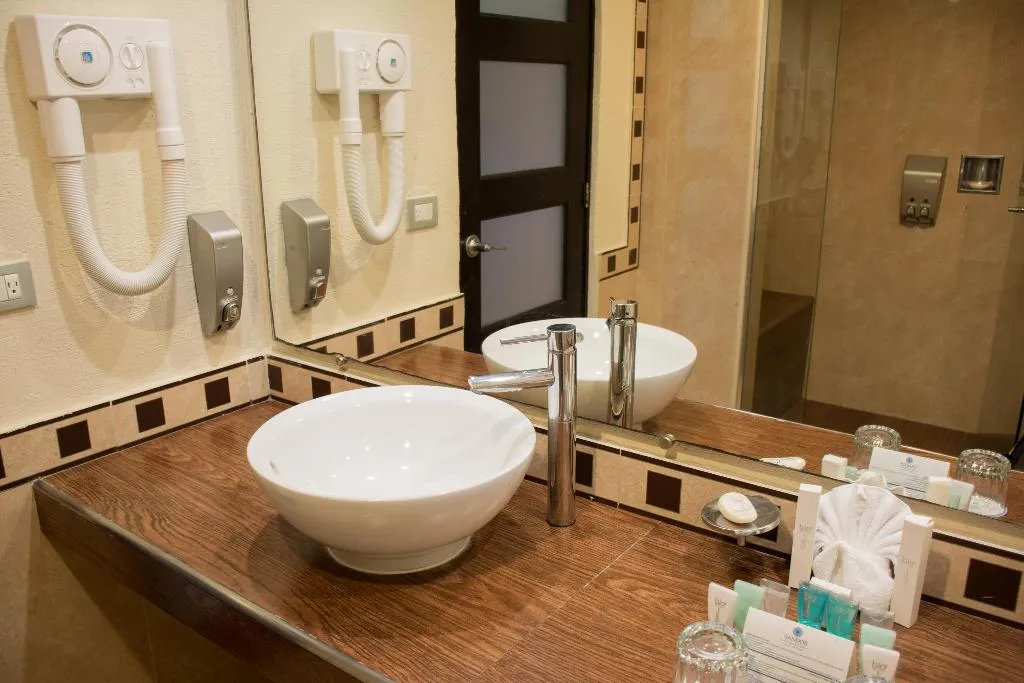 FAMILY ROOM PREMIUM QUEEN BED Room, Sandos Playacar All Inclusive, Cancun Area