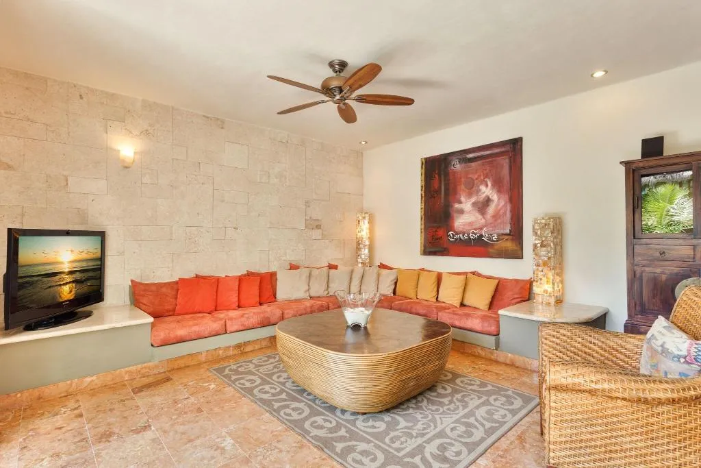 Room THREE BEDROOMS Room, El Taj Ocean Front and Beachside Condo Hotel, Playa Del Carmen