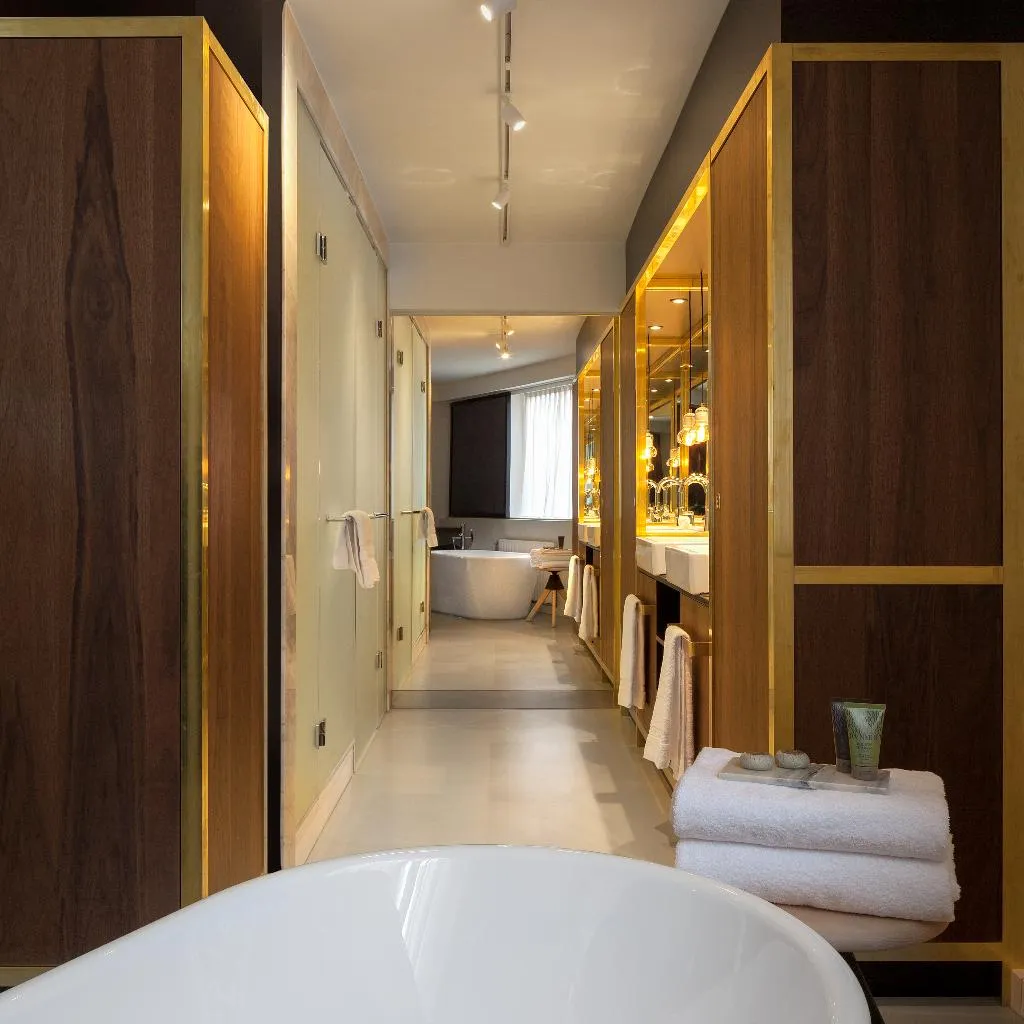Room, Ink Hotel Amsterdam - MGallery Collection, Amsterdam