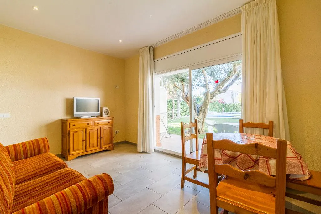 APARTMENT CAPACITY 4 Room, Apartments Sunway San Jorge, Costa Brava