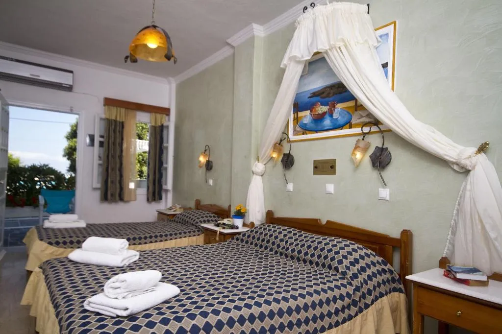 Room, Golden Star, Santorini