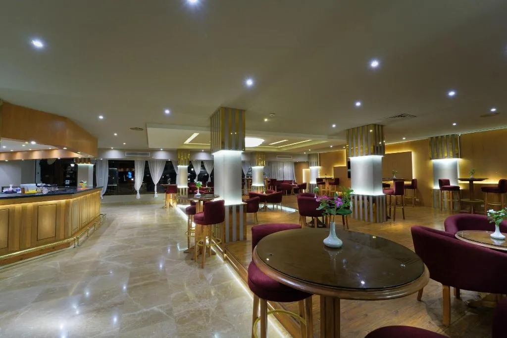 Bar, ZYA Regina Resort and Aqua Park Hurghada, Red Sea Riviera