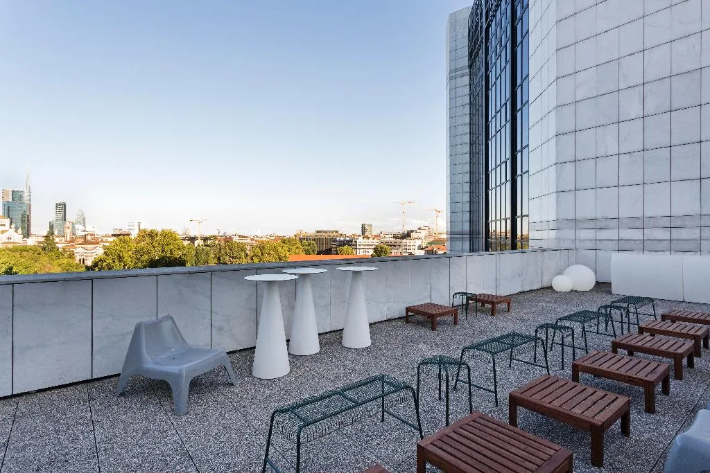 Terrace, B&B Hotel Milano Cenisio Garibaldi, Milan