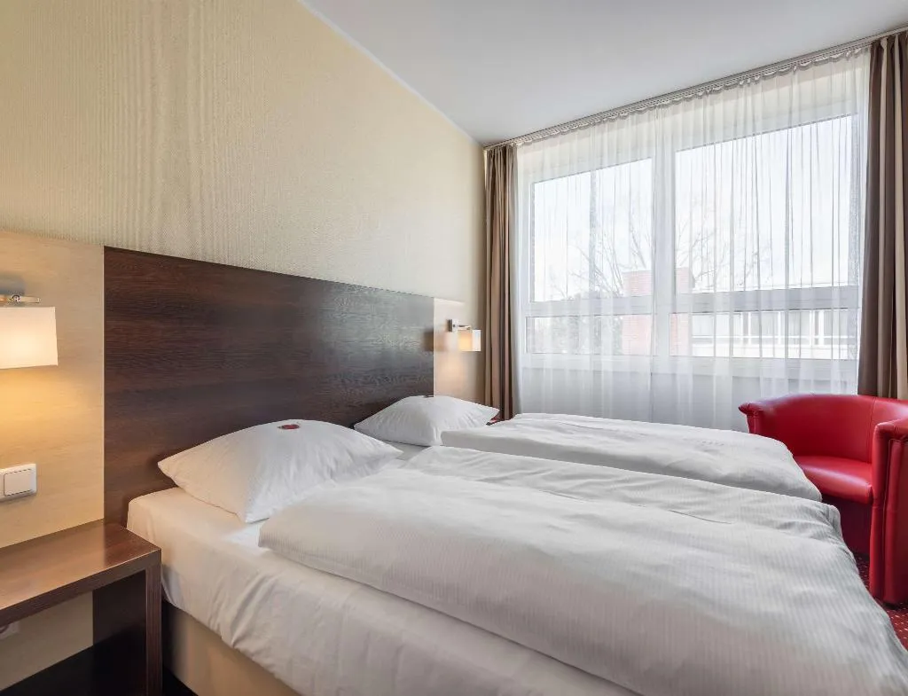 Room, Premier Inn Berlin City Süd, Berlin