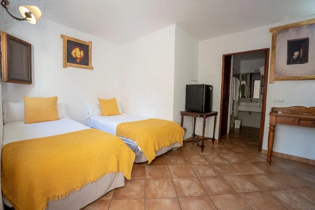 DOUBLE ECONOMY Room, Agroturismo Can Pere Sord, Ibiza