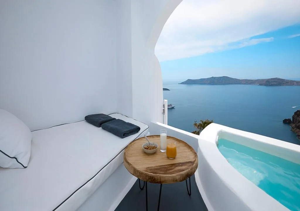 SUITE WITH PRIVATE POOL Room, Infinity Suites & Dana Villas, Santorini