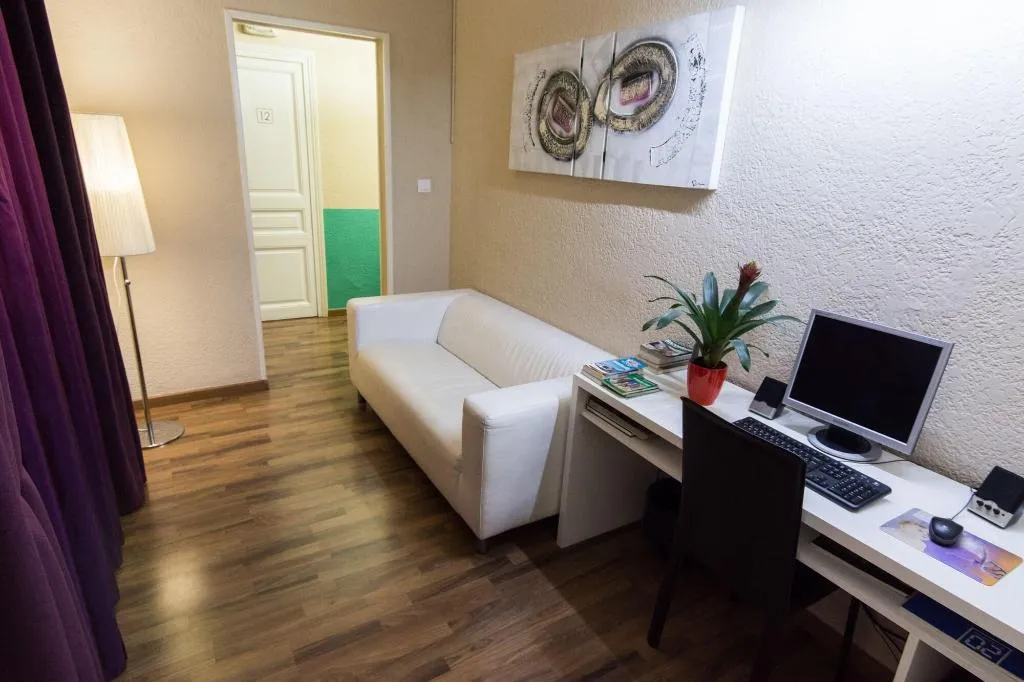 Lobby, Hostal Lesseps, Barcelona