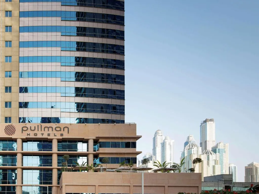 DOUBLE DELUXE EXECUTIVE Room, Pullman Dubai JLT, Dubai