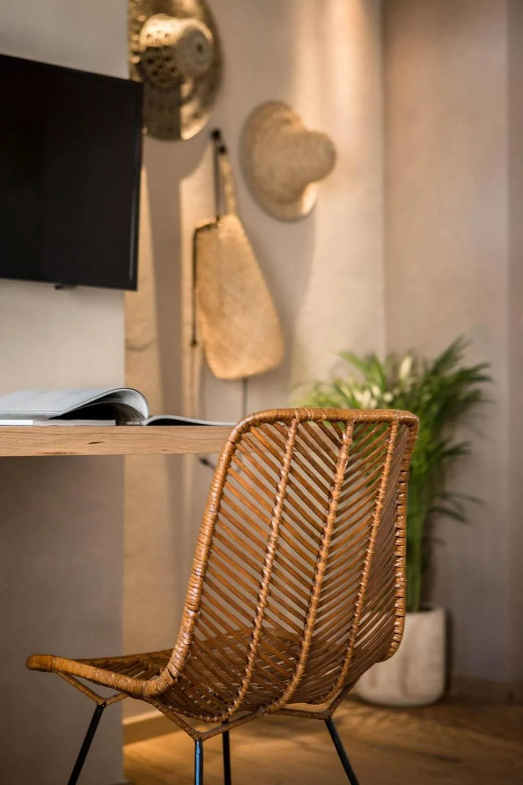 Room, J&G Suites, Crete