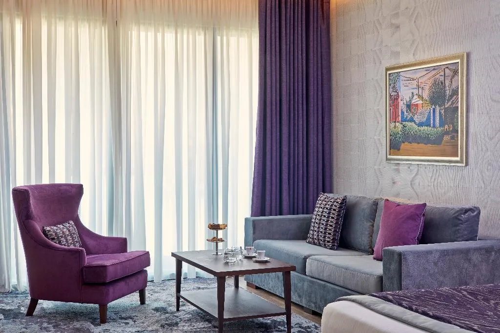 TRIPLE EXECUTIVE Room, Electra Metropolis, Athens