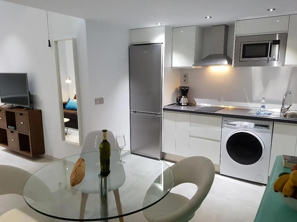 DOUBLE ONE BEDROOM ONE BATHROOM Room, RK City Center, Gran Canaria