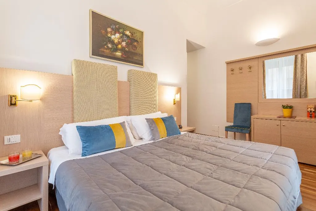 DOUBLE SINGLE USE STANDARD Room, Medici, Rome