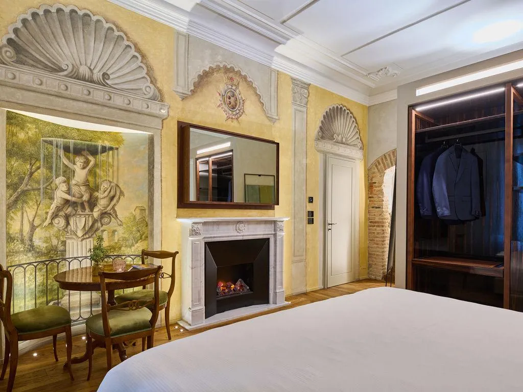 DOUBLE DELUXE KING BED Room, Duomo Luxury Florence, Florence