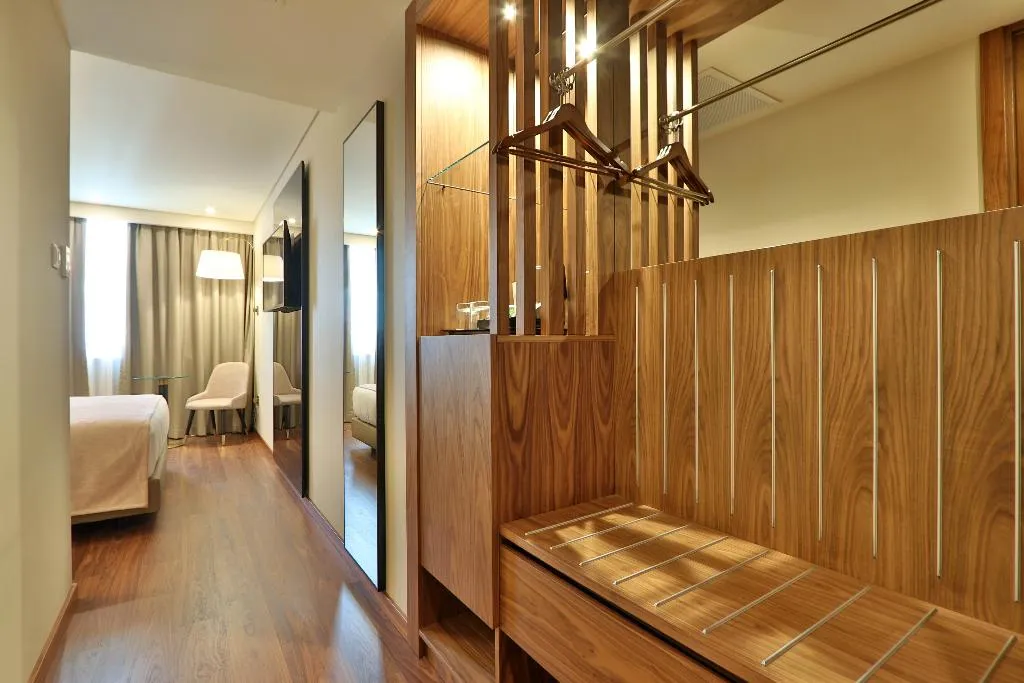 DOUBLE SUPERIOR Room, Turim Iberia Hotel, Lisbon