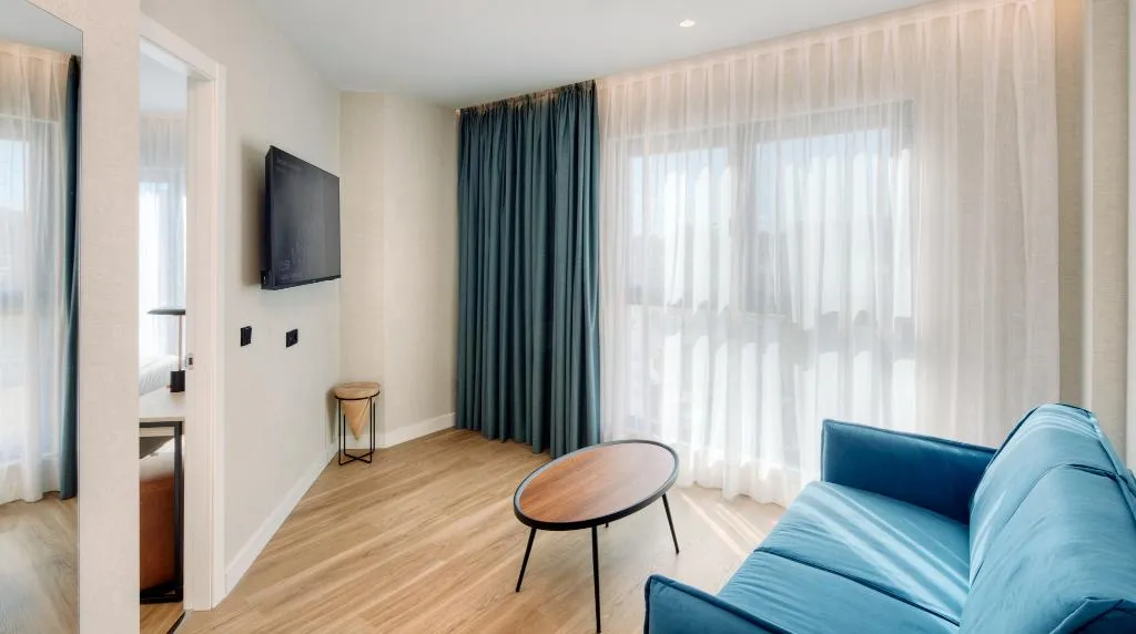 JUNIOR SUITE STANDARD Room, Sercotel Rosaleda Málaga, Costa Del Sol