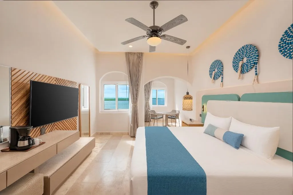 DOUBLE DELUXE LAGOON VIEW Room, GR Caribe Deluxe All Inclusive Resort, Cancun Area