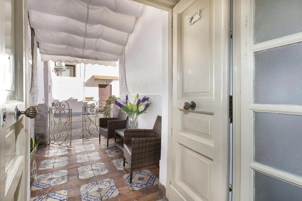 Lobby, Piazza Tasso B B, Naples