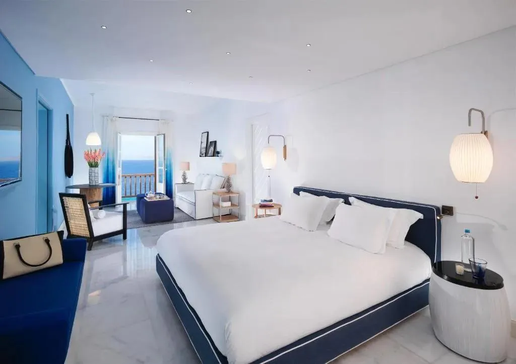 SUITE EXECUTIVE SEA VIEW Room, Mykonos Grand Hotel & Resort, Mykonos