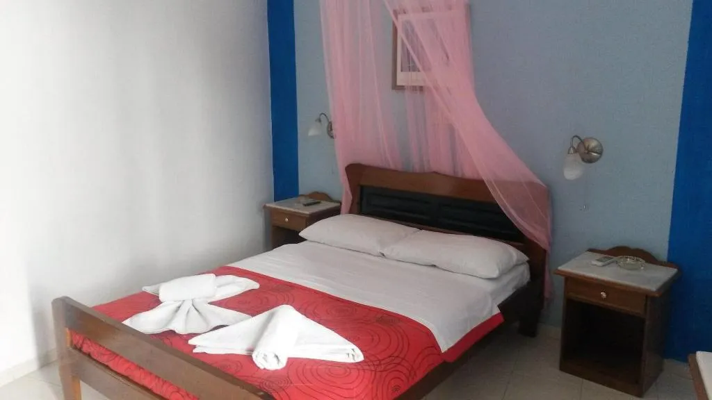 Room, Thirasia, Santorini