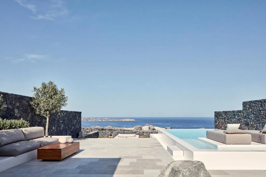 VILLA TWO BEDROOMS WITH PRIVATE POOL Room, Canaves  Epitome, Santorini