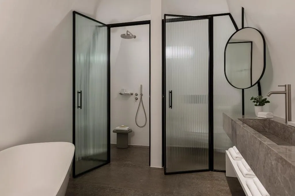 SUITE WITH PRIVATE POOL Room, Canaves Oia Suites, Santorini