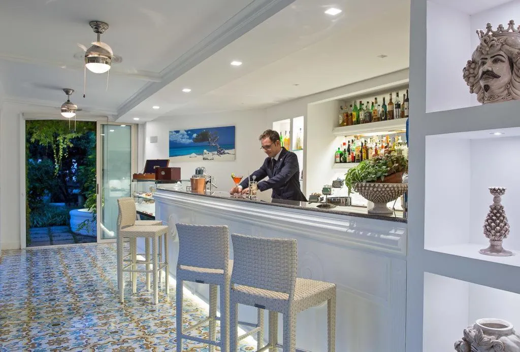 Bar, La Medusa Hotel & Boutique Spa, Naples