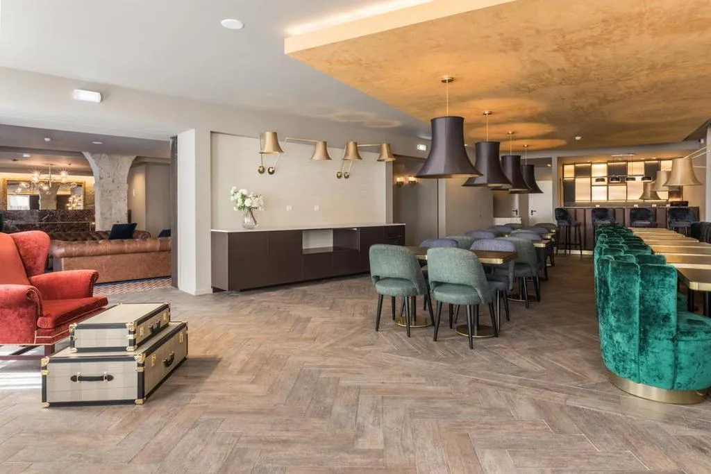 Lobby, Dorma Almada Porto, Porto