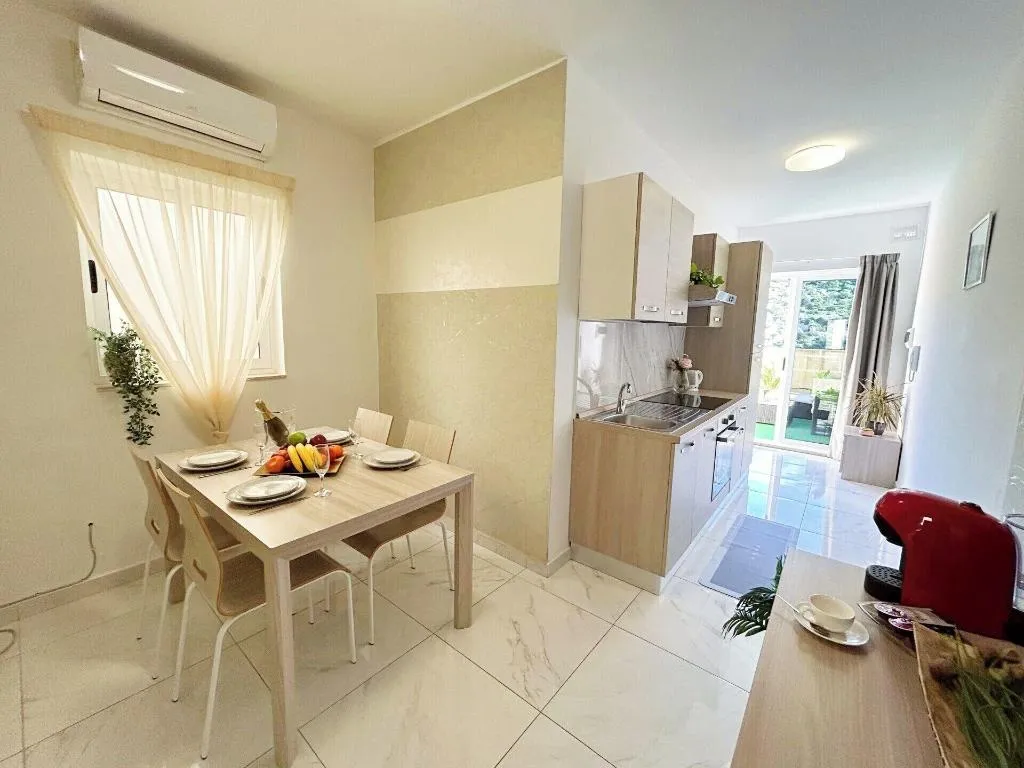 Room, Arzella Apartments, Gozo
