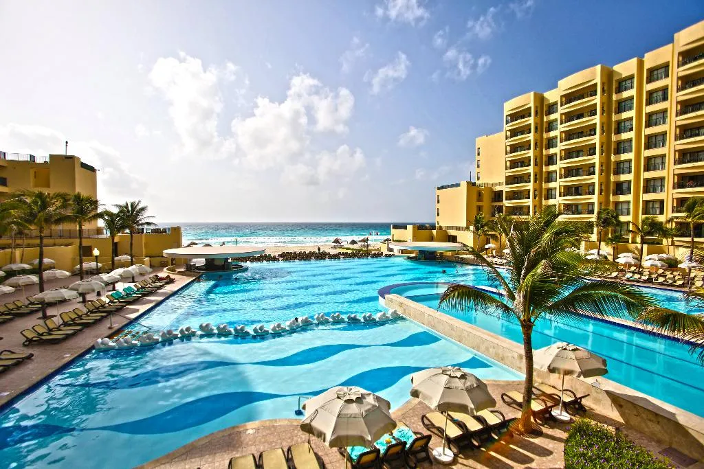 Pool, Holiday Inn Club Vacations The Royal Sands All Inc, Cancun Area