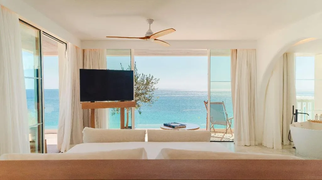 SUITE SEA VIEW WITH TERRACE Room, Villa Le Blanc Gran Meliá Hotel, Menorca