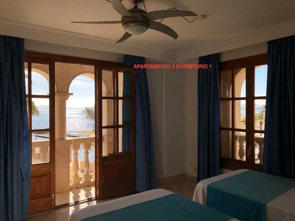 APARTMENT BEACH FRONT TWO BEDROOMS Room, Torre Playa, Majorca