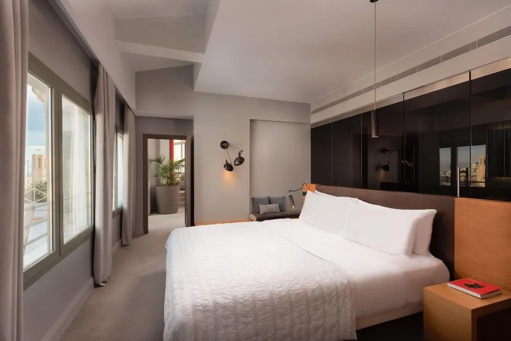 Room, Le Meridien Barcelona, Barcelona