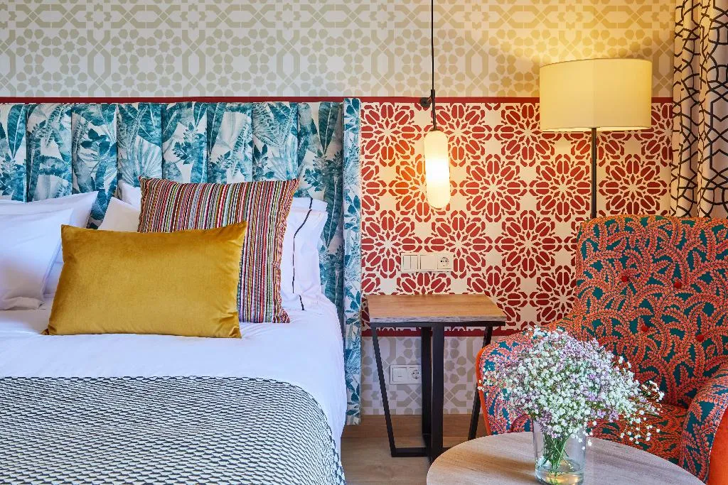 DOUBLE SUPERIOR WITH TERRACE Room, Hesperia Sevilla, Seville