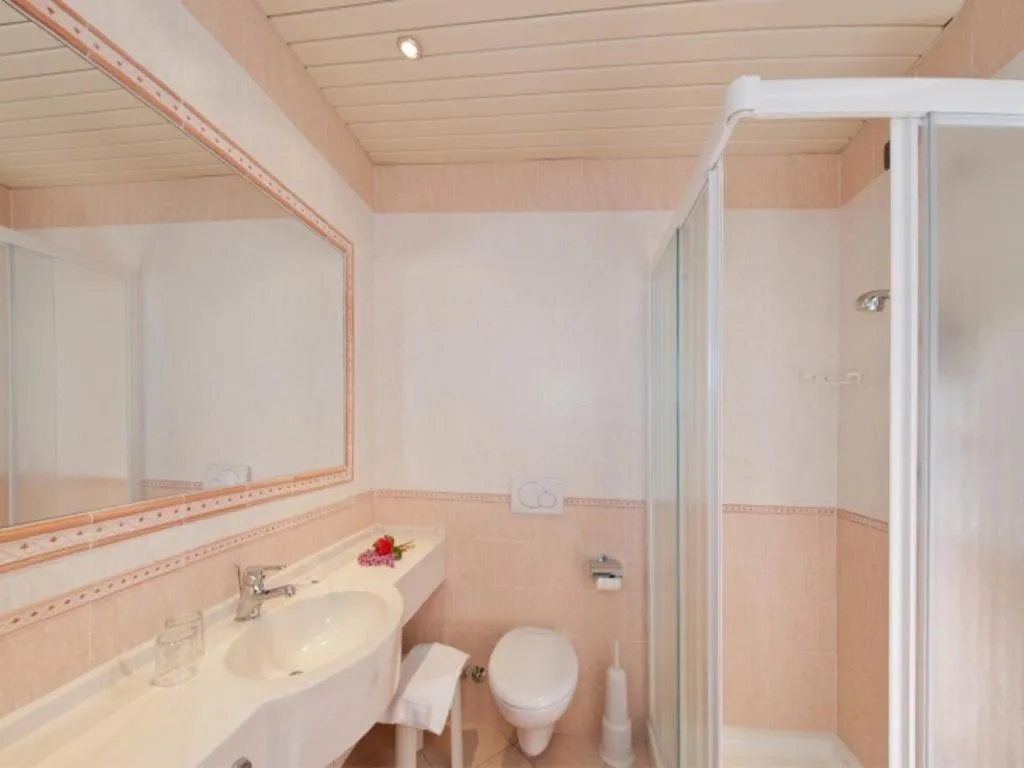 TRIPLE STANDARD Room, Della Torre, Milan