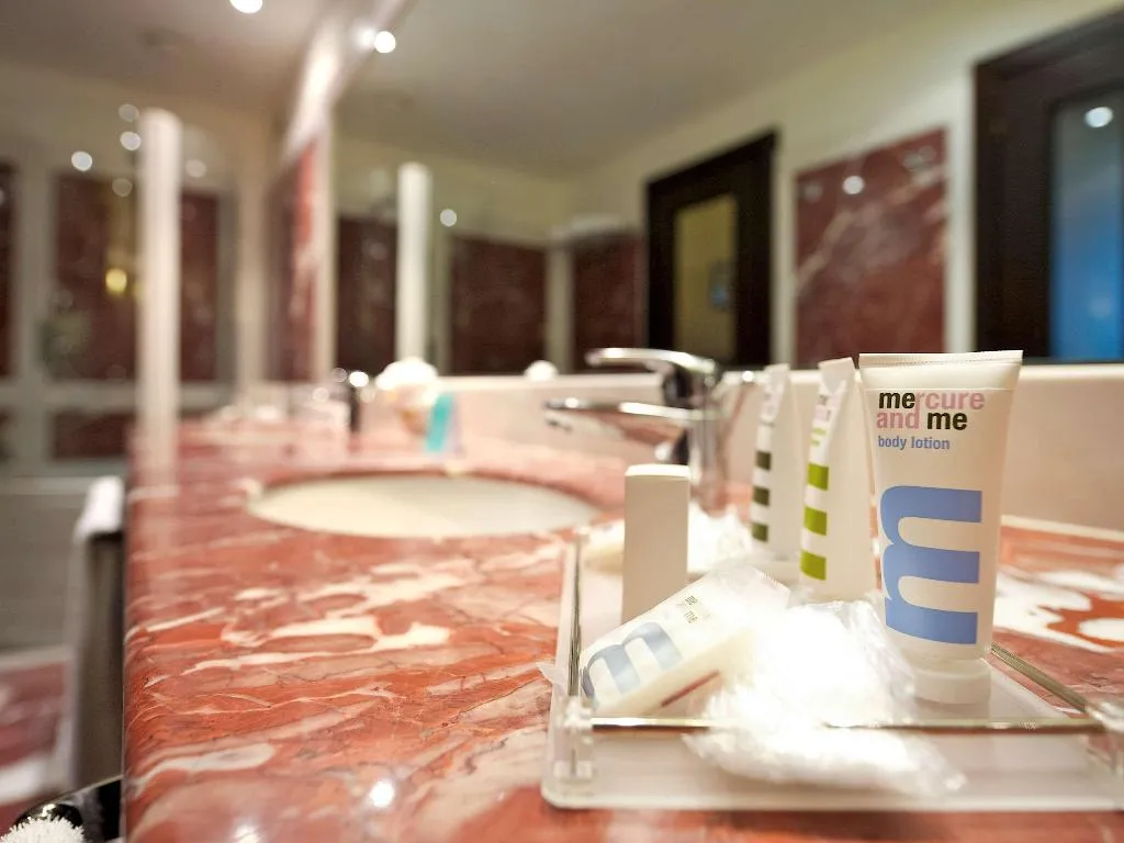 JUNIOR SUITE STANDARD Room, Mercure Roma West, Rome