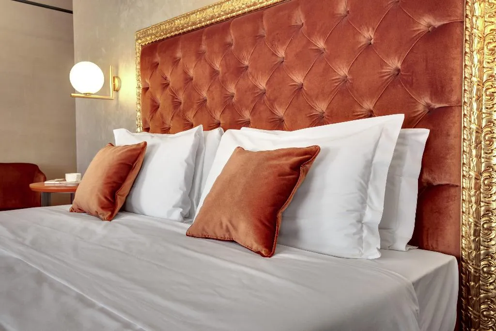 JUNIOR SUITE STANDARD Room, Dona Palace, Venice