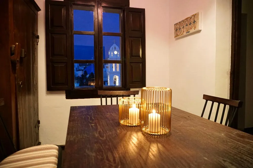 VILLA THREE BEDROOMS WITH PRIVATE POOL Room, Santorini Heritage Villas & Mansions, Santorini