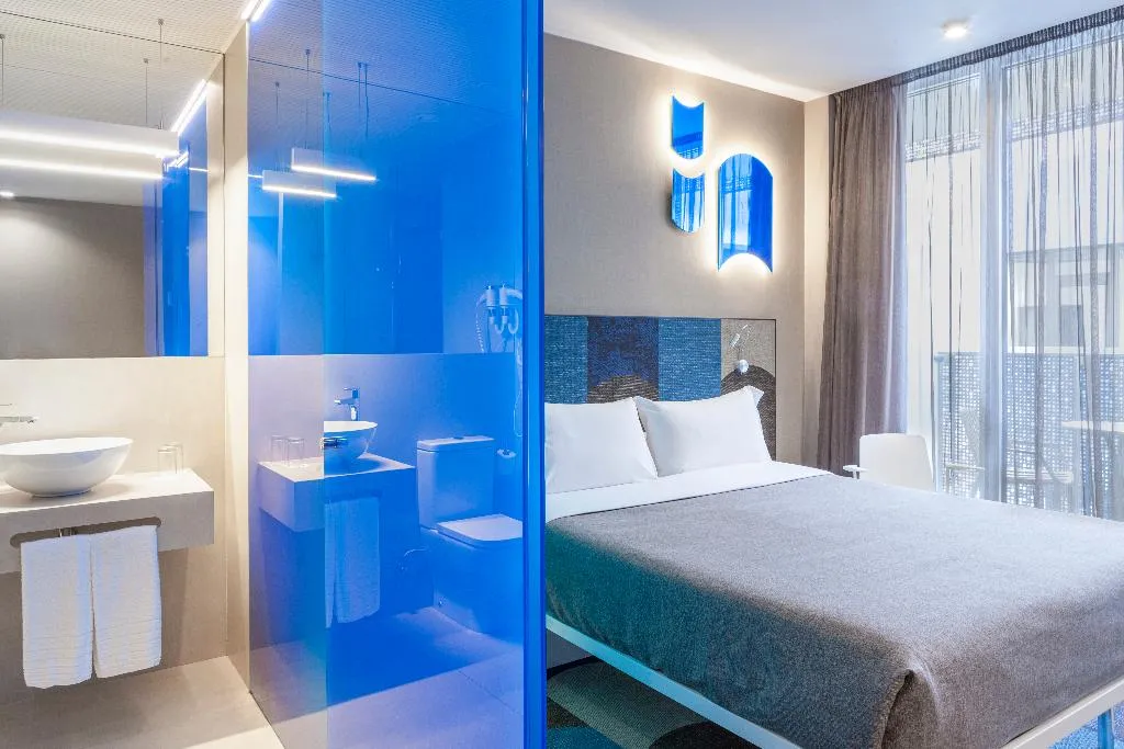 DOUBLE WITH TERRACE Room, Macia Sevilla Kubb, Seville