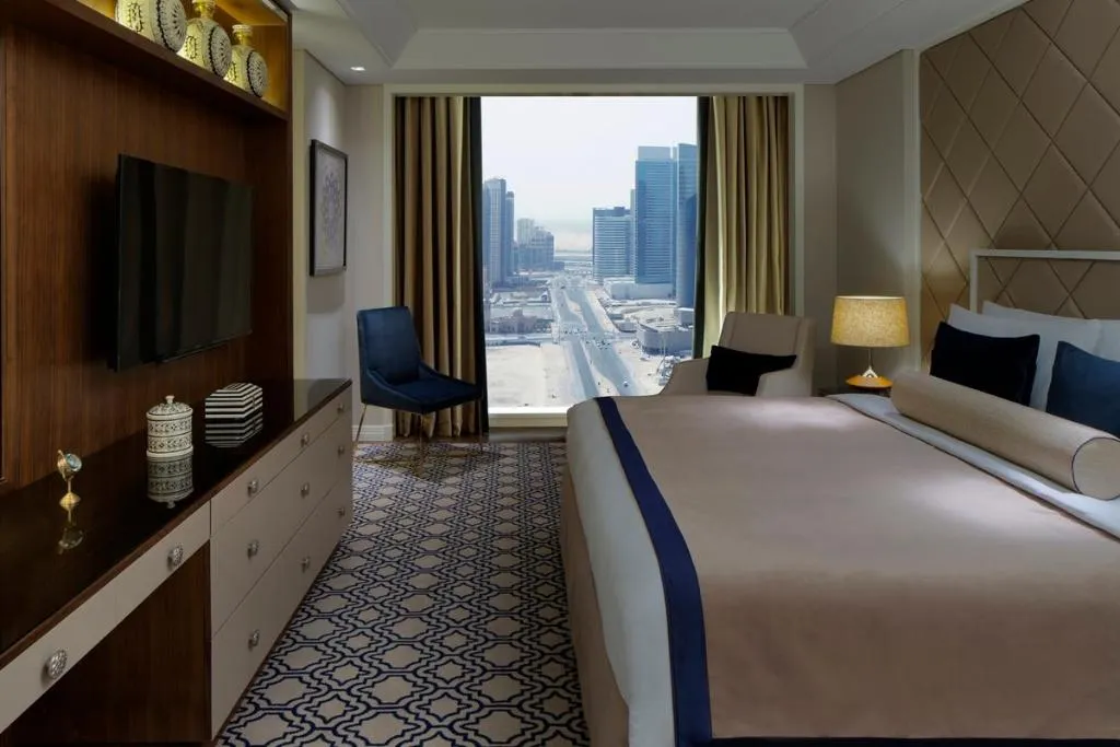 SUITE LUXURY Room, Taj Dubai, Dubai