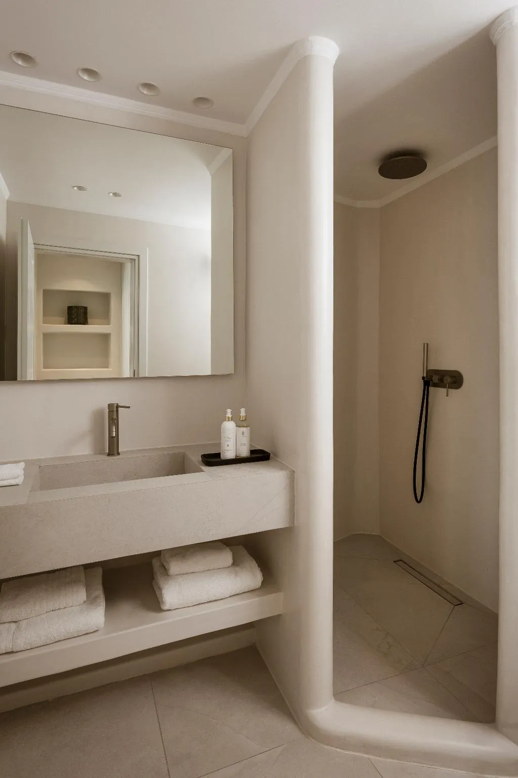 SUITE HONEYMOON Room, Aqua Luxury Suites, Santorini