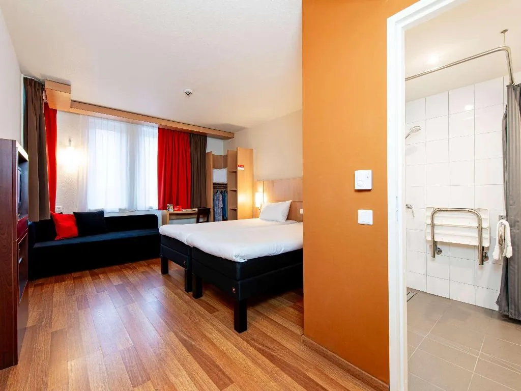 TWIN Accessible Room, ibis Krakow Stare Miasto, Krakow