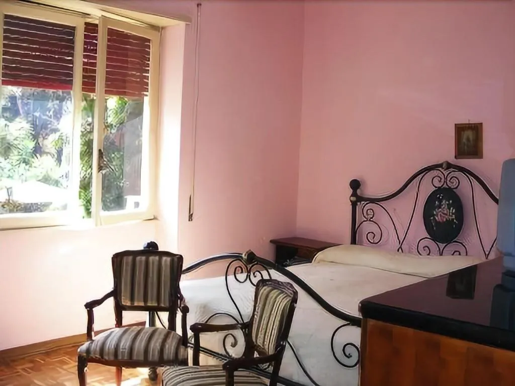 Room, B&B Ipanema, Rome