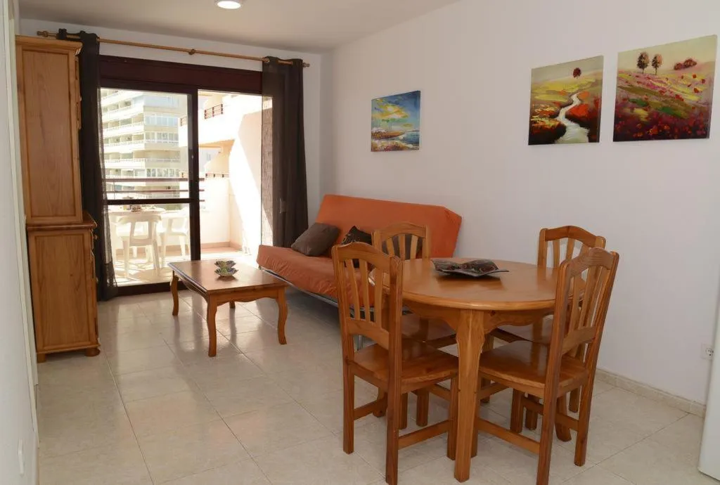APARTMENT CAPACITY 6 TWO BEDROOMS Room, Zafiro, Costa Blanca