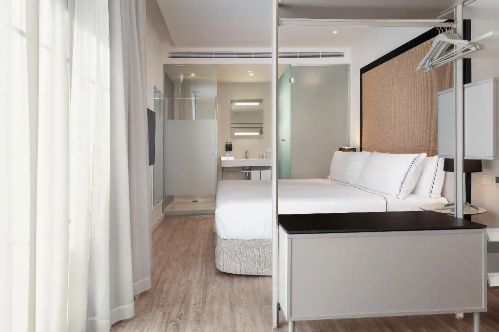DOUBLE STANDARD Room, Melia South Beach, Majorca