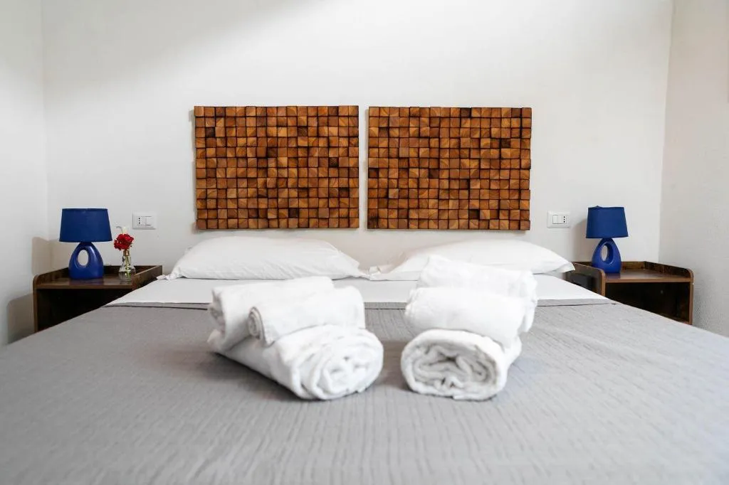 Room, B&B Monaciello, Naples