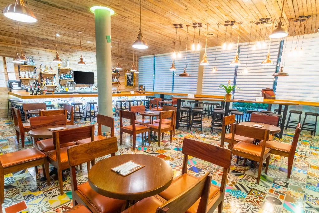 Bar, The Fives Downtown Hotel, Curio by Hilton, Playa Del Carmen