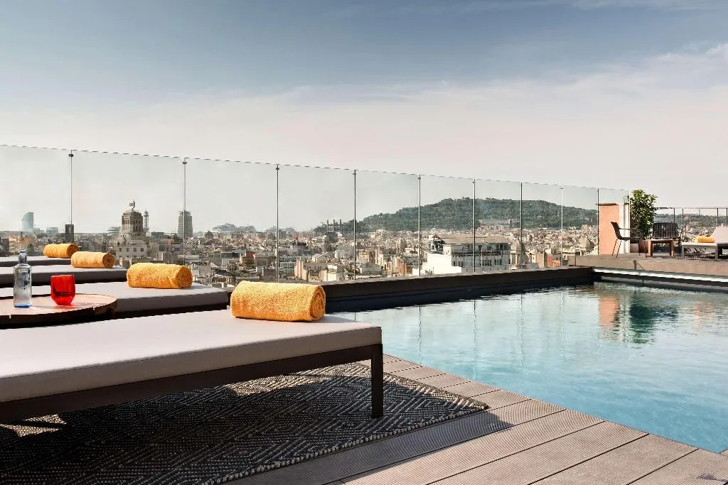 Pool, NH Collection Barcelona Gran Hotel Calderón, Barcelona